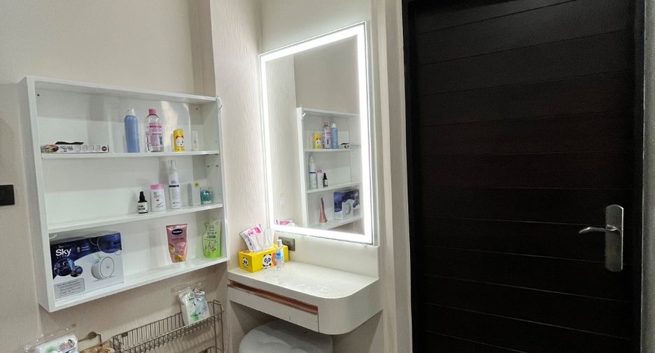 For sale 4 bedrooms house in Pak Kret, Nonthaburi
