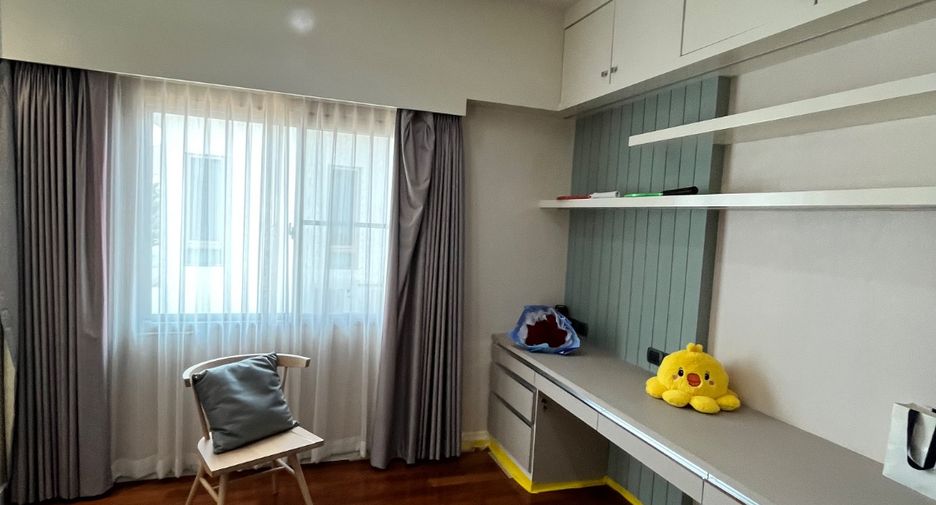 For sale 4 bedrooms house in Pak Kret, Nonthaburi