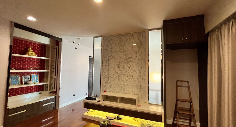 For sale 4 bedrooms house in Pak Kret, Nonthaburi