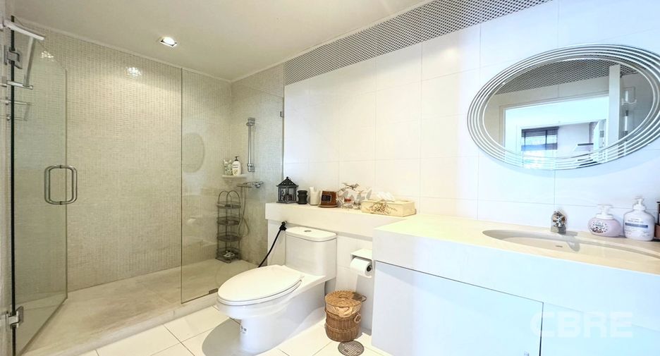Wohnung zum Kauf mit 3 Zimmer in Watthana, Bangkok