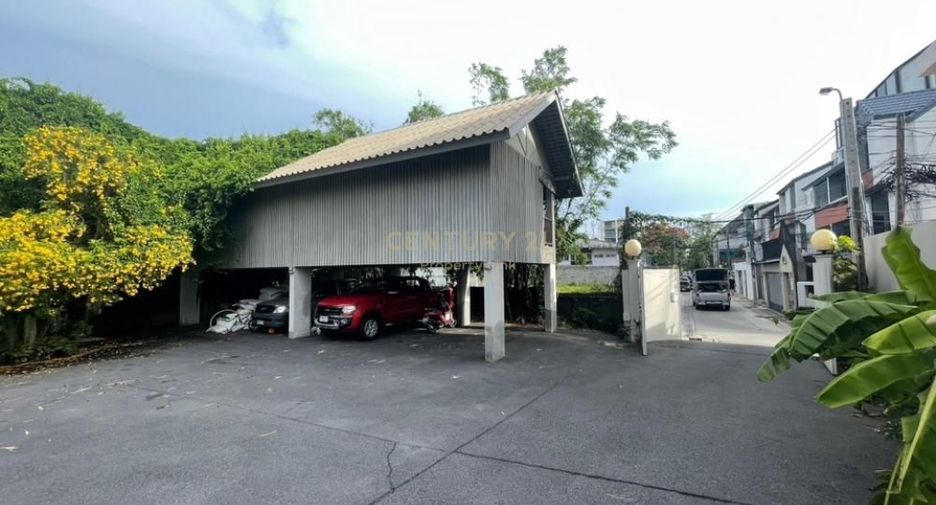 Casa en venta de 1 habitaciones en Yan Nawa, Bangkok