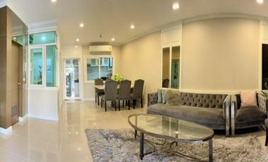出租 4 卧室 联排别墅 在 Bang Phli, Samut Prakan