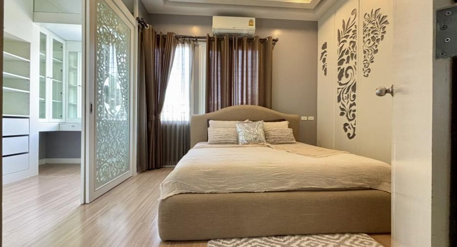 For rent 4 bedrooms townhouse in Bang Phli, Samut Prakan