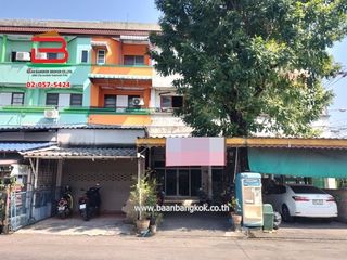 For sale 2 bedrooms retail Space in Sai Mai, Bangkok