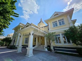 For sale 4 Beds house in Lat Phrao, Bangkok