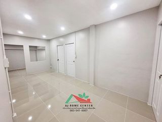 For sale 2 bed house in Mueang Nonthaburi, Nonthaburi