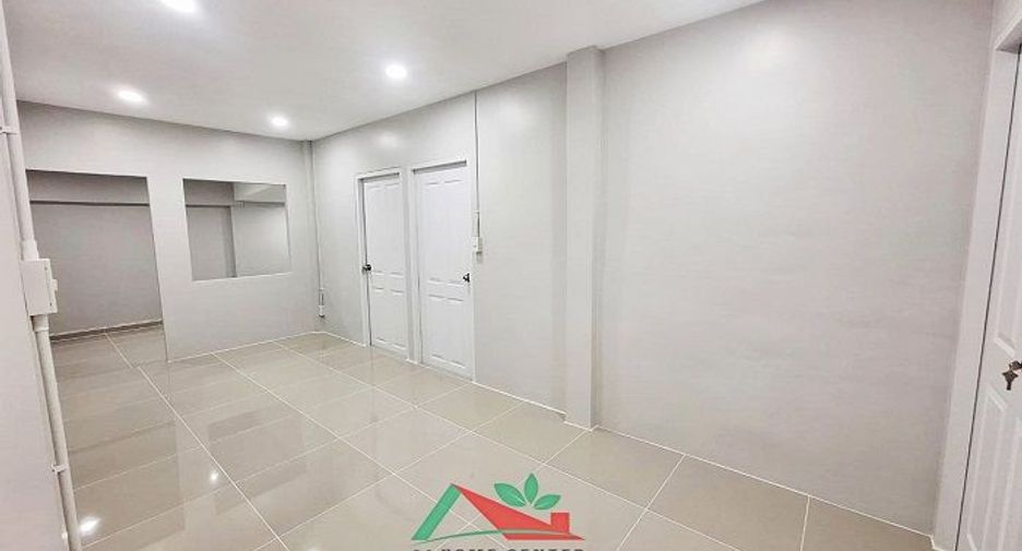 For sale 2 bed house in Mueang Nonthaburi, Nonthaburi