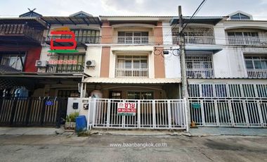 For sale 3 bedrooms townhouse in Sai Mai, Bangkok