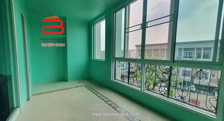 Reihenhaus zum Kauf mit 3 Zimmer in Sai Mai, Bangkok