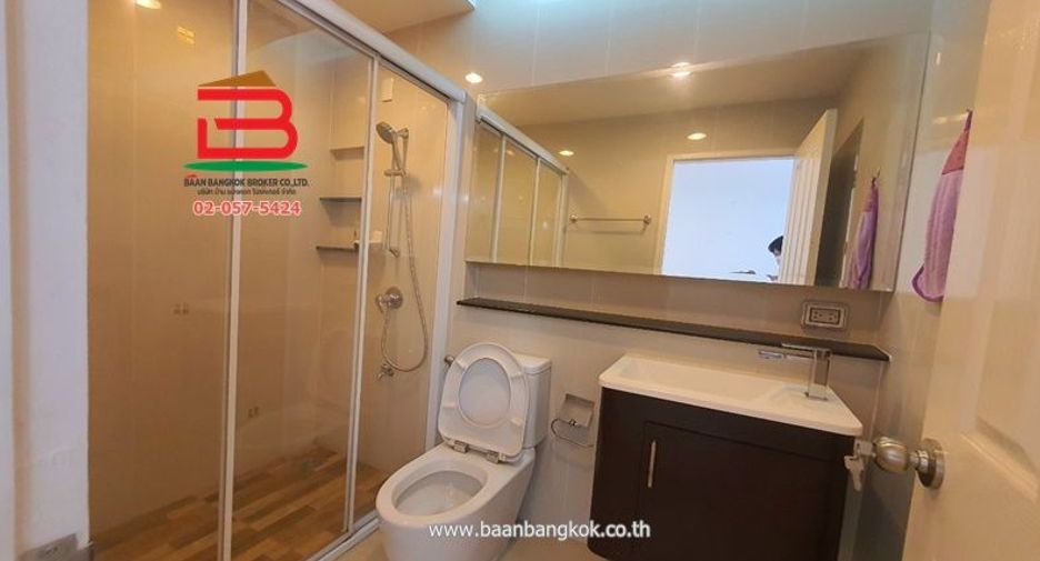 Reihenhaus zum Kauf mit 3 Zimmer in Sai Mai, Bangkok