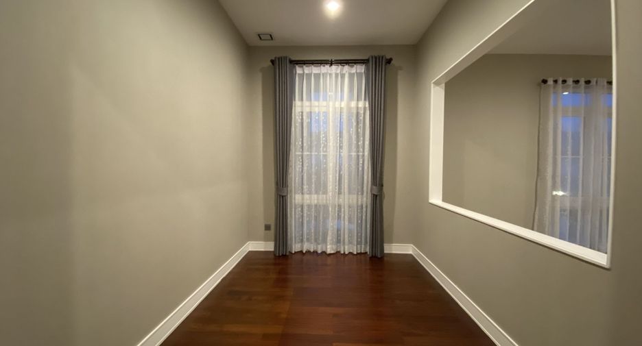 For rent 4 bedrooms house in Bang Phli, Samut Prakan