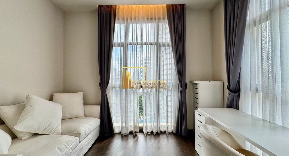 For rent 2 bedrooms condo in Khlong Toei, Bangkok