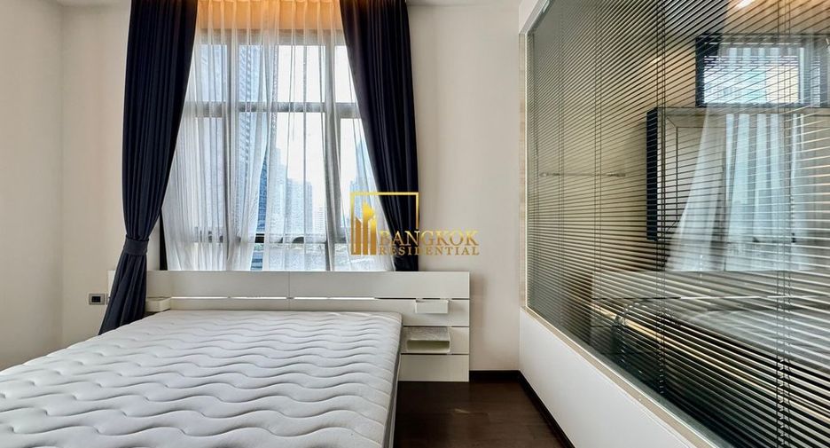 For rent 2 bedrooms condo in Khlong Toei, Bangkok