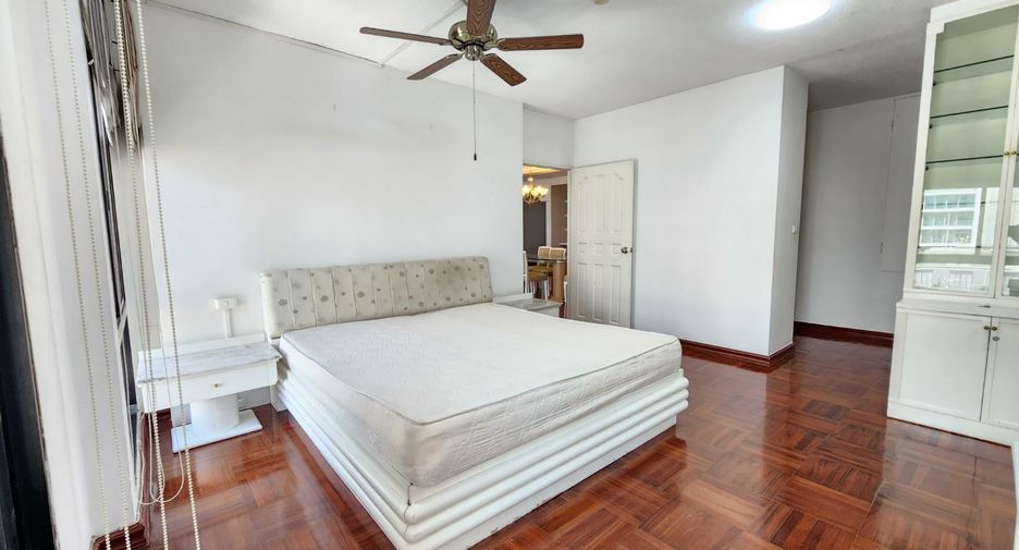 Apartamento en alquiler de 3 habitaciones en Pathum Wan, Bangkok