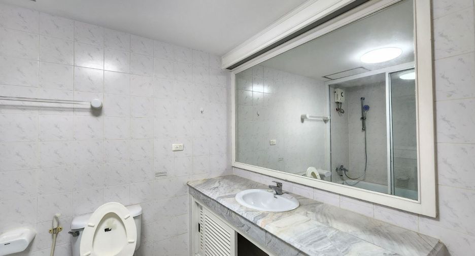 Apartamento en alquiler de 3 habitaciones en Pathum Wan, Bangkok
