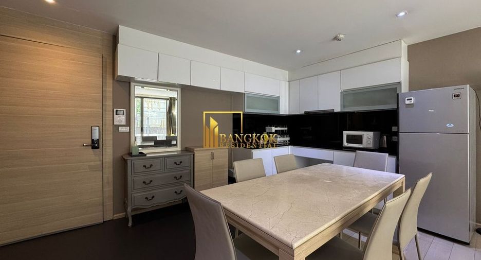For rent 2 bedrooms condo in Sathon, Bangkok