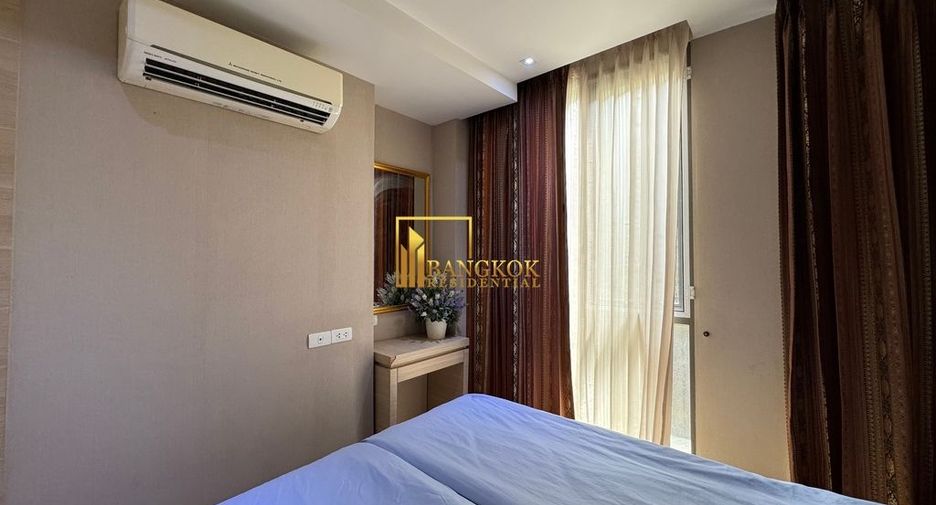 For rent 2 bedrooms condo in Sathon, Bangkok