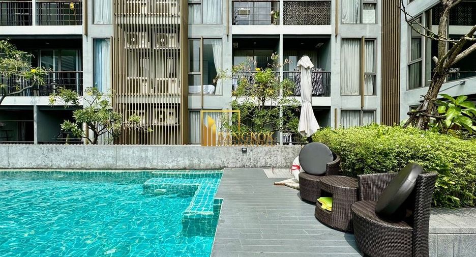 For rent 2 bedrooms condo in Sathon, Bangkok