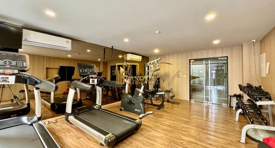 For rent 2 bedrooms condo in Sathon, Bangkok
