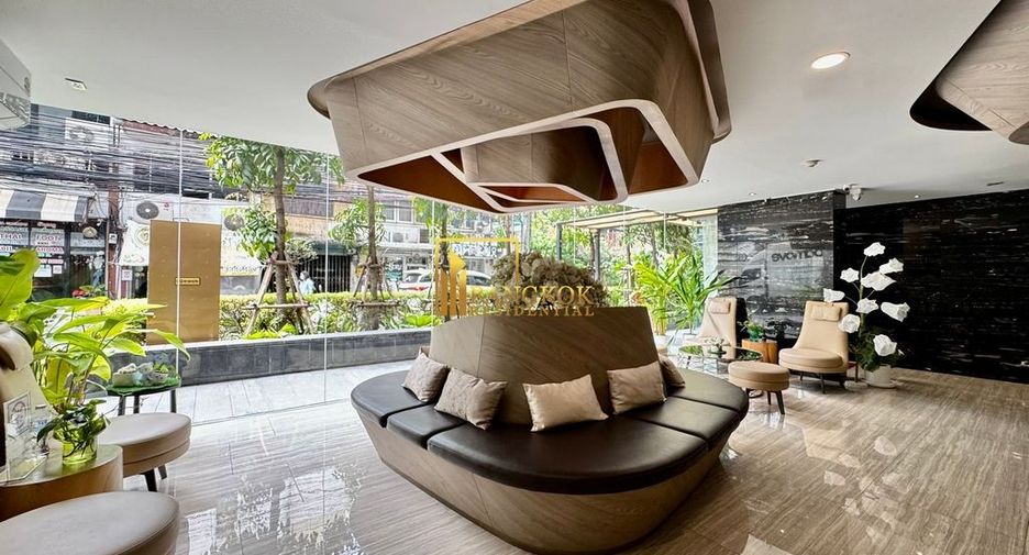 For rent 2 bedrooms condo in Sathon, Bangkok
