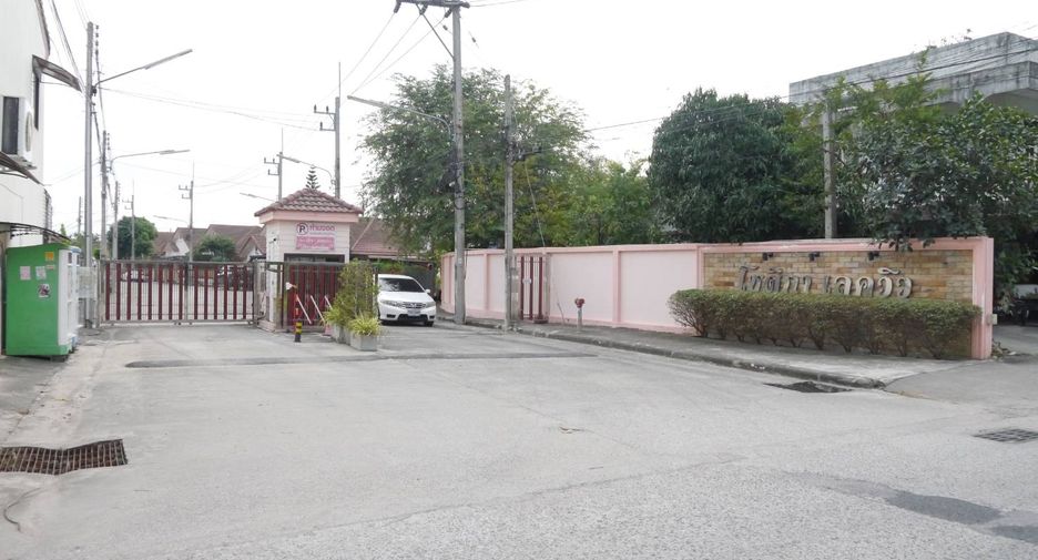 For sale 3 bedrooms house in Phan Thong, Chonburi