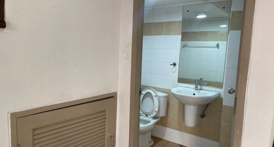 For rent and for sale 3 bedrooms townhouse in Mueang Pathum Thani, Pathum Thani