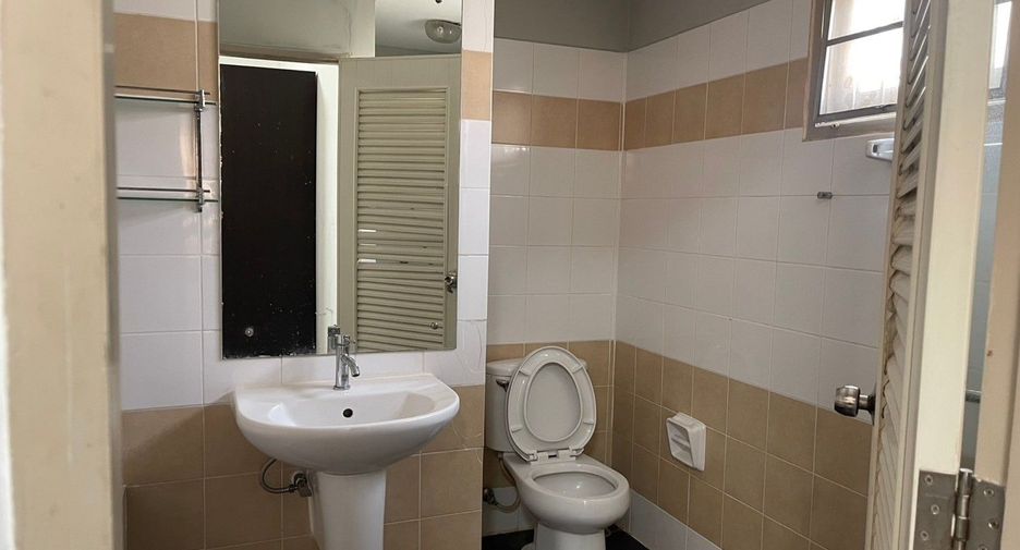 For rent and for sale 3 bedrooms townhouse in Mueang Pathum Thani, Pathum Thani