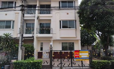 ขาย 3 เตียง ทาวน์เฮ้าส์ ใน บางเขน, กรุงเทพฯ