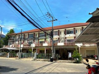 For sale 3 bedrooms townhouse in Bang Khen, Bangkok