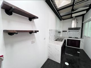 For sale 4 ベッドルーム townhouse in Saphan Sung, Bangkok