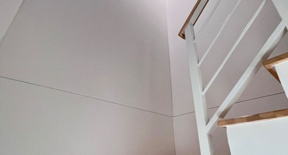 Casa adosada en venta de 4 habitaciones en Saphan Sung, Bangkok