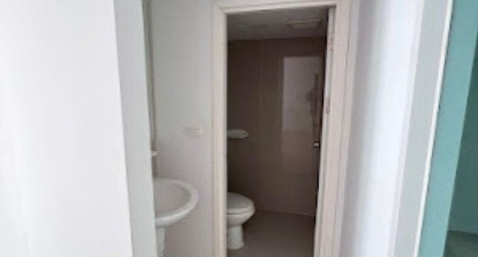 Casa adosada en venta de 4 habitaciones en Saphan Sung, Bangkok