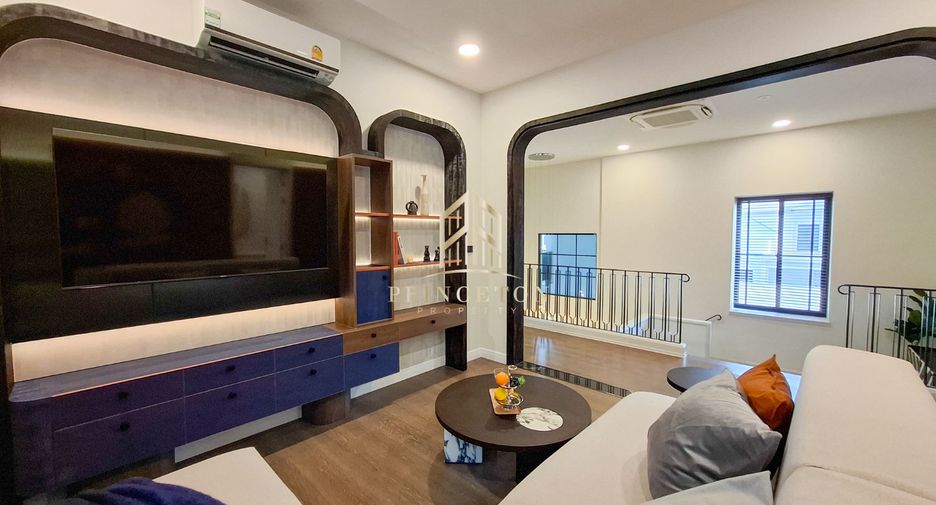 For rent and for sale 4 bedrooms house in Saphan Sung, Bangkok