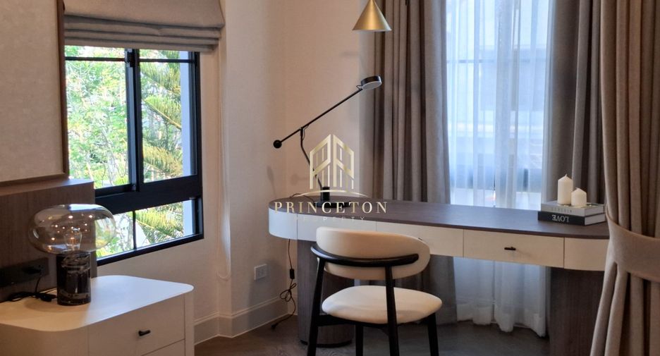 For rent and for sale 4 bedrooms house in Saphan Sung, Bangkok