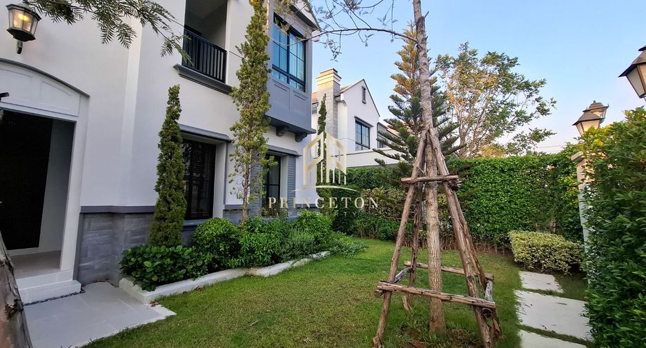 For rent and for sale 4 bedrooms house in Saphan Sung, Bangkok