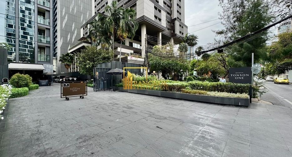 For rent 1 bed condo in Pathum Wan, Bangkok