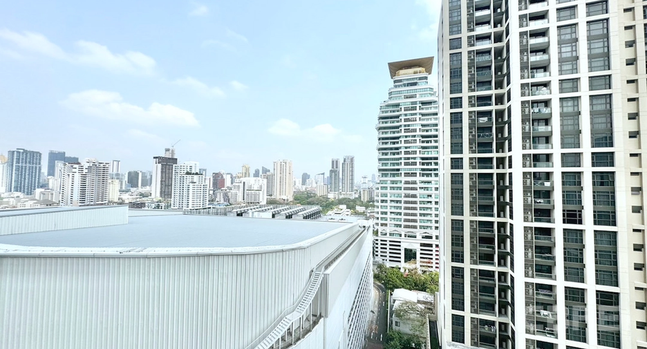 Продажа 2 спальни кондо в Кхлонг Тоеи, Бангкок