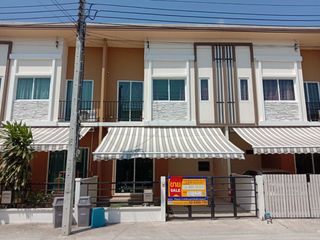 For sale 2 bedrooms townhouse in Thung Khru, Bangkok