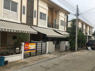 For sale 2 bedrooms townhouse in Thung Khru, Bangkok