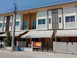For sale 2 bedrooms townhouse in Thung Khru, Bangkok