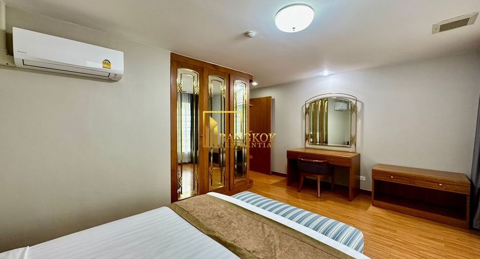 À louer 2 chambres condo à Watthana, Bangkok