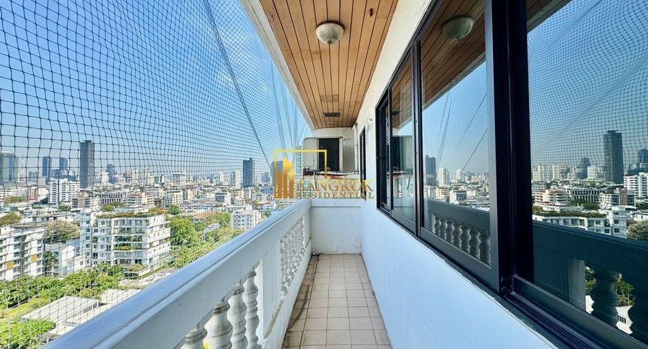 À louer 2 chambres condo à Watthana, Bangkok