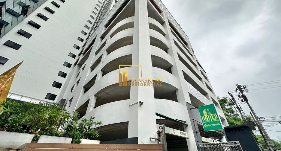 À louer 2 chambres condo à Watthana, Bangkok