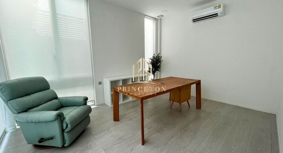 For rent and for sale 4 bedrooms house in Bang Phli, Samut Prakan