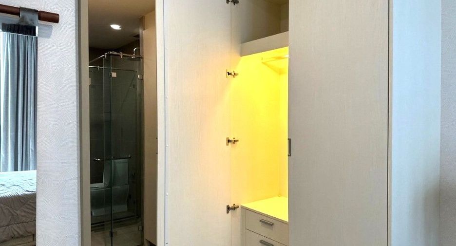 À louer 1 chambre condo à Pathum Wan, Bangkok