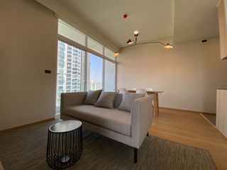 For sale 2 bed condo in Khlong Toei, Bangkok
