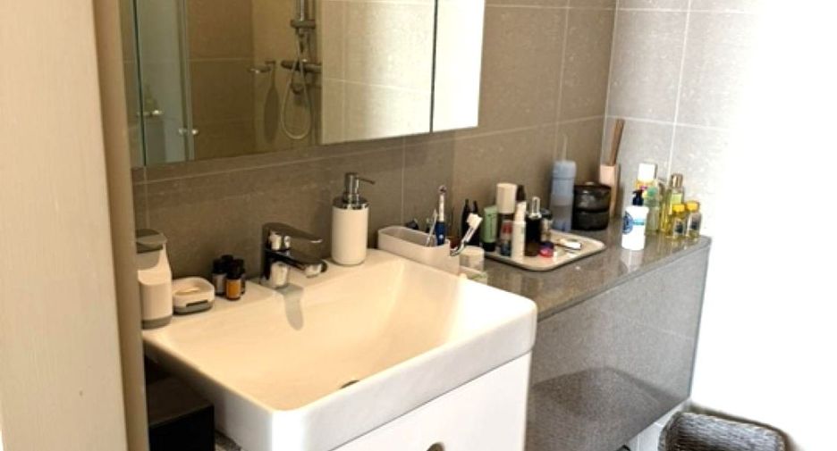 For rent 1 bed condo in Pathum Wan, Bangkok