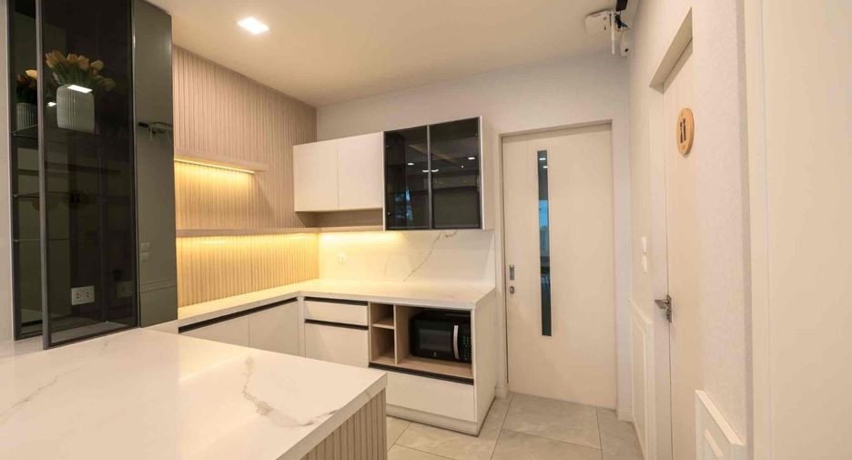 For rent and for sale 4 bedrooms house in Prawet, Bangkok