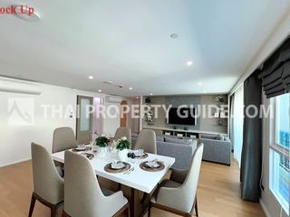 For rent 3 bed apartment in Watthana, Bangkok