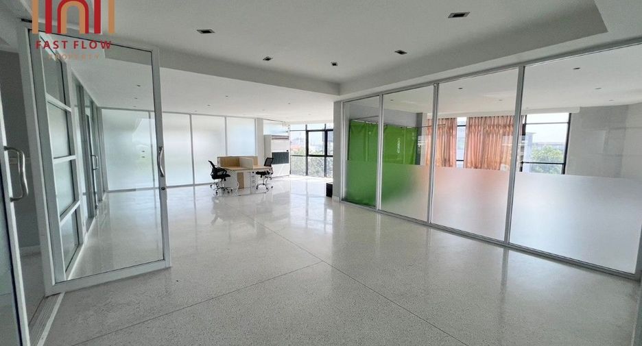 Büro zum Kauf in Bang Khen, Bangkok